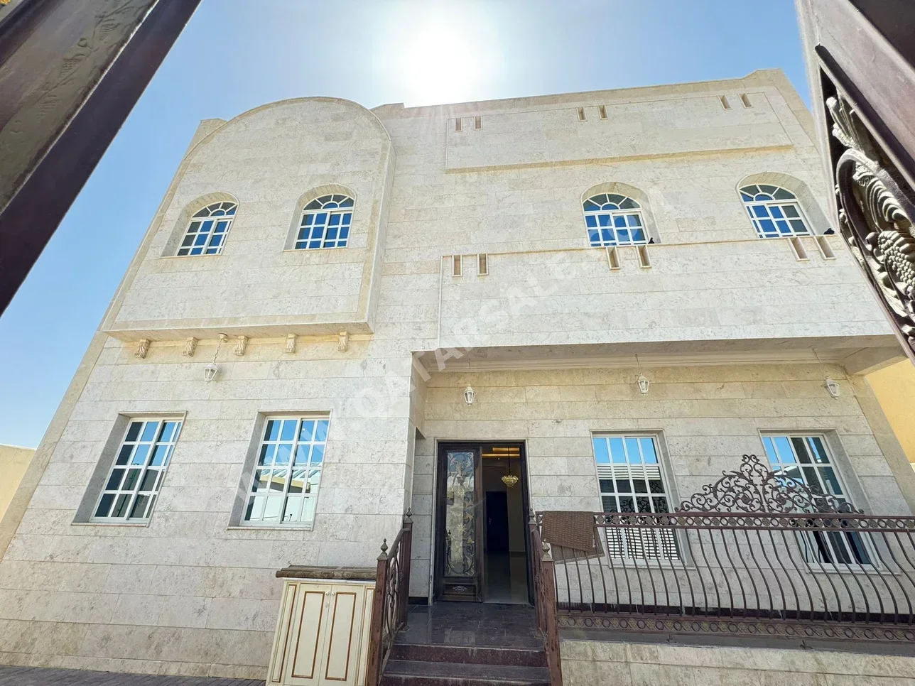 Family Residential  - Not Furnished  - Al Daayen  - Umm Qarn  - 6 Bedrooms