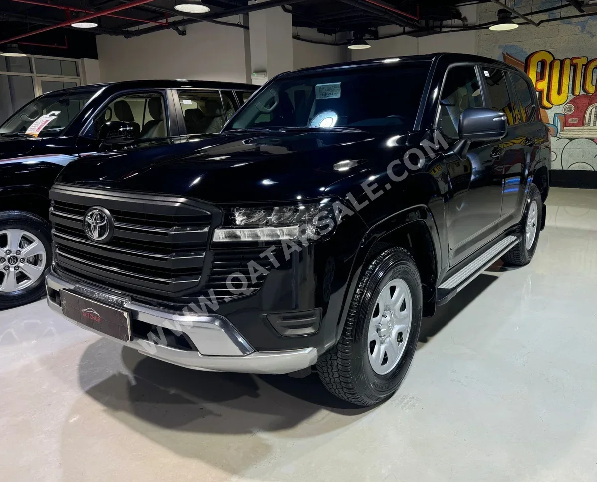 Toyota  Land Cruiser  GX  2024  Automatic  12,000 Km  6 Cylinder  Four Wheel Drive (4WD)  SUV  Black  With Warranty