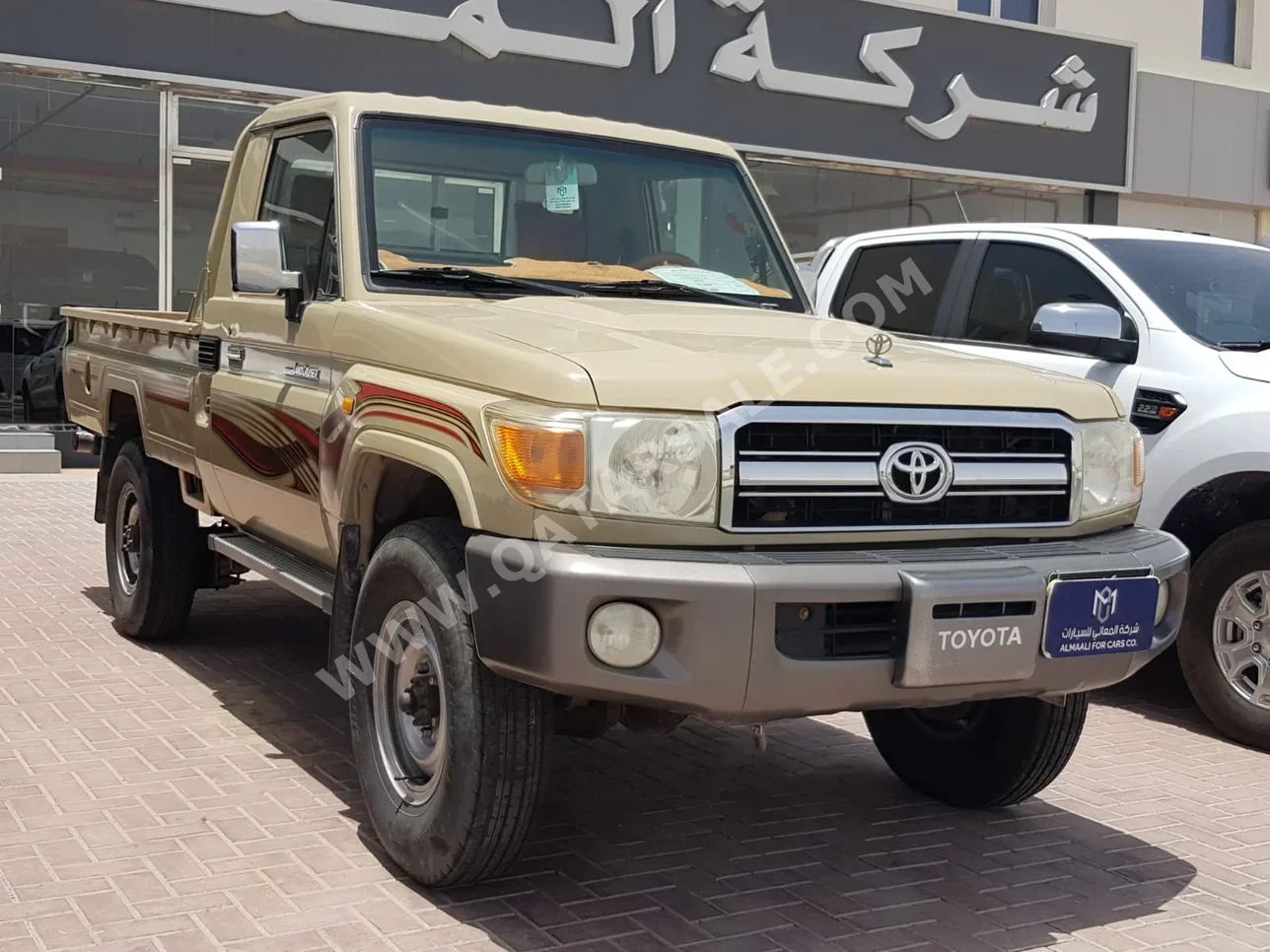 Toyota  Land Cruiser  LX  2012  Manual  97,000 Km  6 Cylinder  Four Wheel Drive (4WD)  Pick Up  Beige