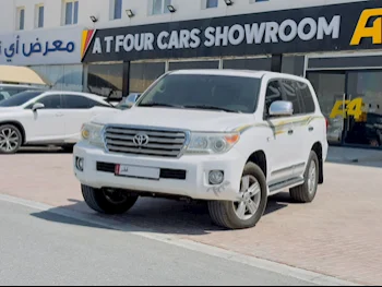 Toyota  Land Cruiser  VXR  2013  Automatic  436,000 Km  8 Cylinder  Four Wheel Drive (4WD)  SUV  White