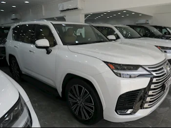 Lexus  LX  600 Luxury  2023  Automatic  8,000 Km  6 Cylinder  Four Wheel Drive (4WD)  SUV  White  With Warranty