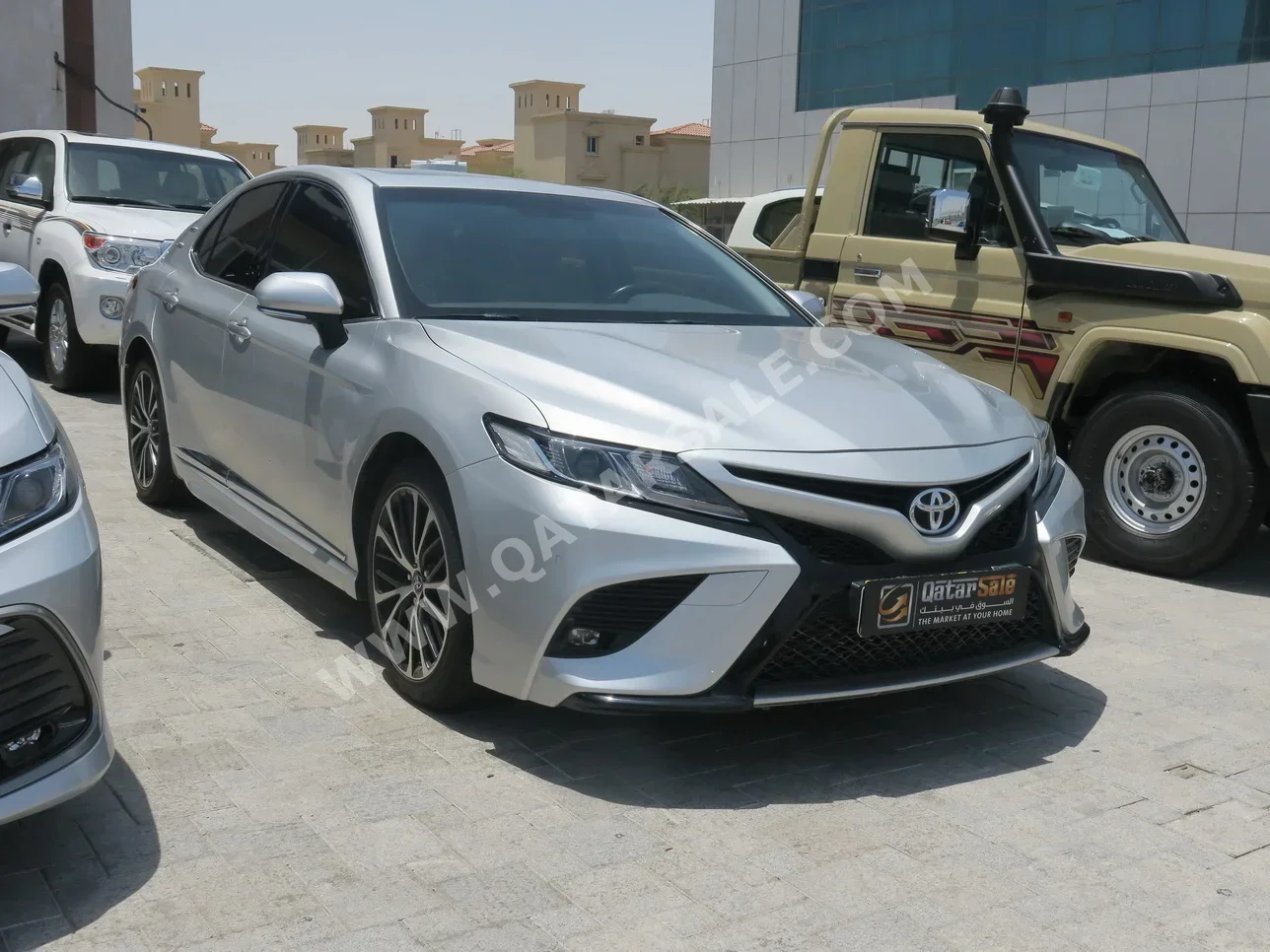 Toyota  Camry  GLE  2019  Automatic  167,000 Km  4 Cylinder  Front Wheel Drive (FWD)  Sedan  Silver