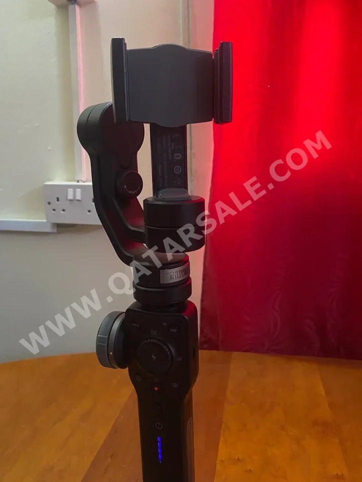 Stabilizer (Tripod)  Black  2022  With Carry Case