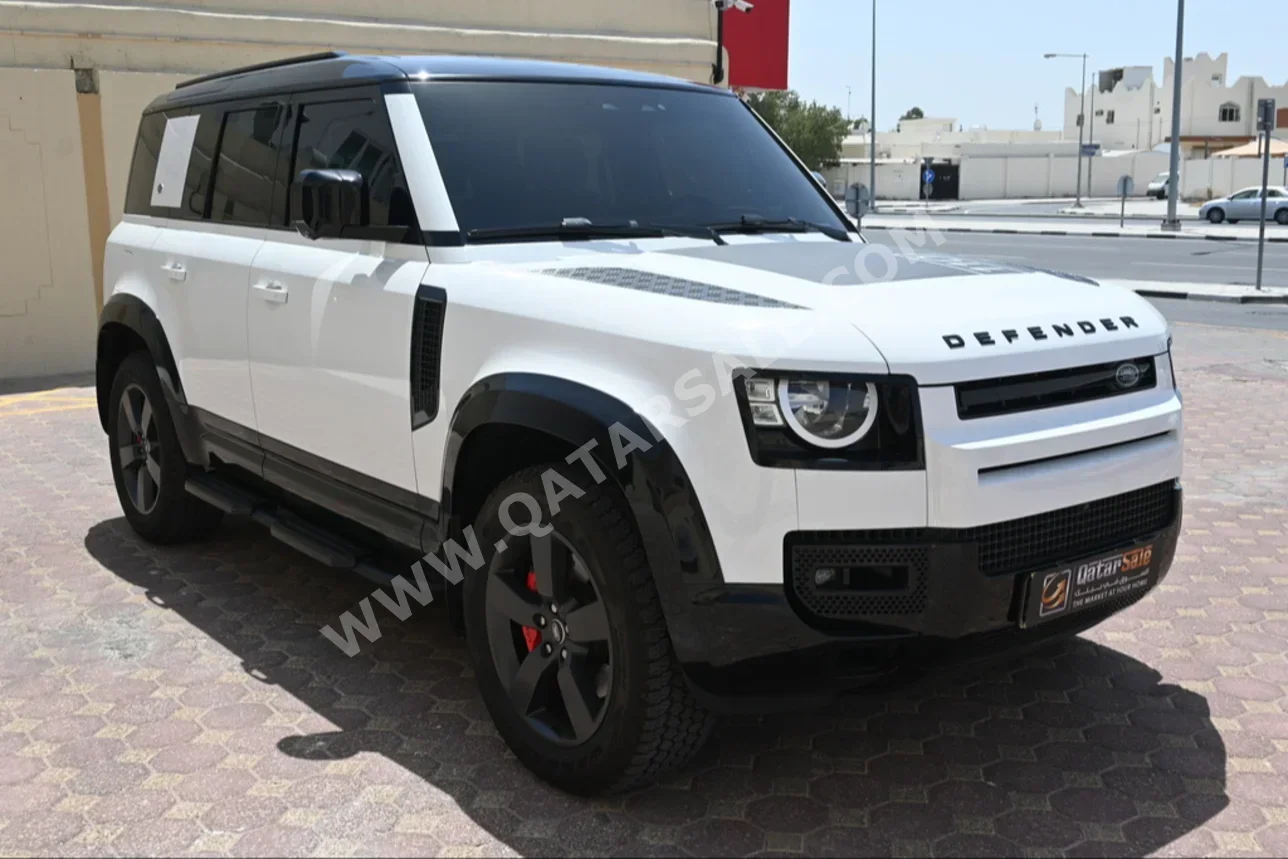 Land Rover  Defender  110 S  2023  Automatic  11,600 Km  6 Cylinder  Four Wheel Drive (4WD)  SUV  White  With Warranty