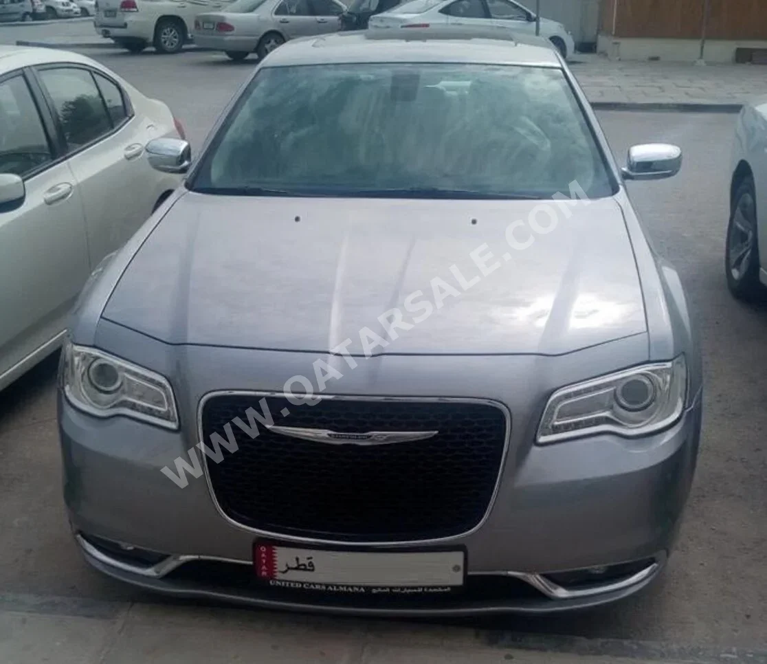 كرايسلر  300C  2016  اوتوماتيك  225,000 كم  6 سلندر  دفع خلفي  سيدان  فضي