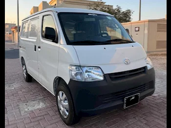 Toyota  Lite Ace  2023  Automatic  6,000 Km  4 Cylinder  Front Wheel Drive (FWD)  Van / Bus  White