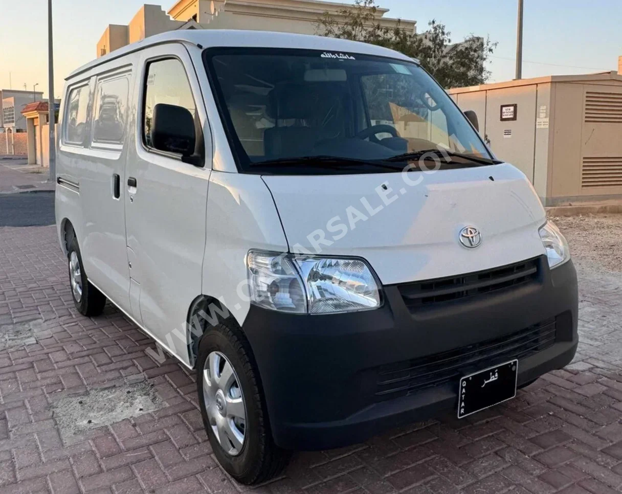 Toyota  Lite Ace  2023  Automatic  6,000 Km  4 Cylinder  Front Wheel Drive (FWD)  Van / Bus  White