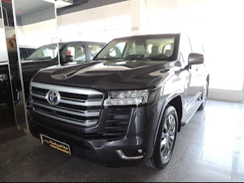 Toyota  Land Cruiser  GXR Twin Turbo  2023  Automatic  25,000 Km  6 Cylinder  Four Wheel Drive (4WD)  SUV  Gray  With Warranty