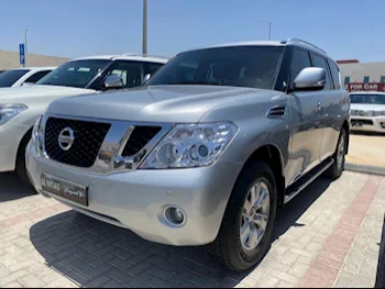 Nissan  Patrol  SE  2013  Automatic  65,000 Km  8 Cylinder  Four Wheel Drive (4WD)  SUV  Silver