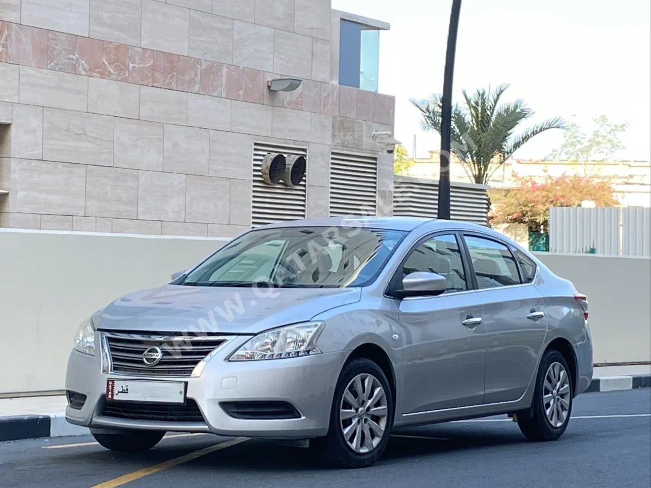 Nissan  Sentra  2019  Automatic  108,000 Km  4 Cylinder  Front Wheel Drive (FWD)  Sedan  Silver