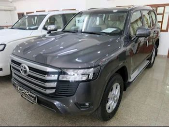 Toyota  Land Cruiser  GXR  2024  Automatic  0 Km  6 Cylinder  Four Wheel Drive (4WD)  SUV  Gray  With Warranty