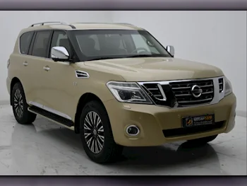 Nissan  Patrol  Platinum  2014  Automatic  200,000 Km  8 Cylinder  Four Wheel Drive (4WD)  SUV  Gold