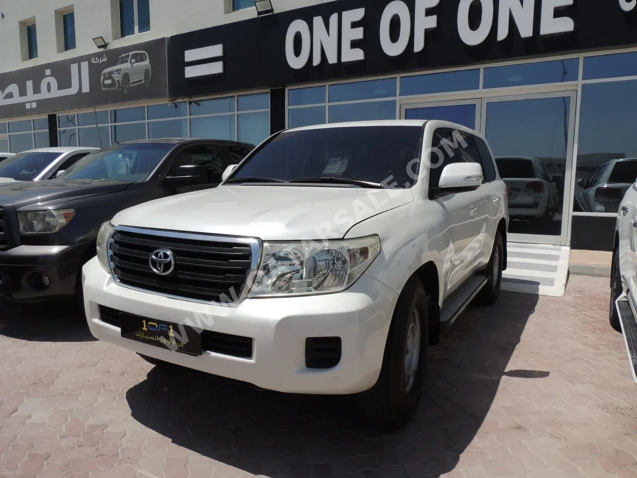 Toyota  Land Cruiser  G  2014  Automatic  280,000 Km  6 Cylinder  Four Wheel Drive (4WD)  SUV  White