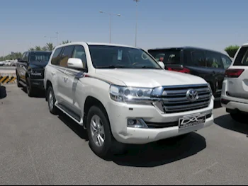 Toyota  Land Cruiser  GXR  2018  Automatic  228,000 Km  8 Cylinder  Four Wheel Drive (4WD)  SUV  White