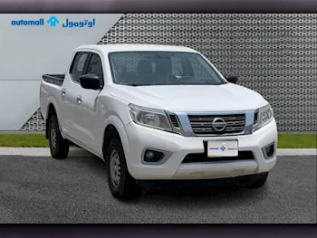 Nissan  Navara  2017  Automatic  111,422 Km  4 Cylinder  Rear Wheel Drive (RWD)  Pick Up  White