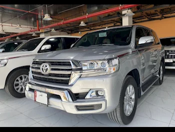 Toyota  Land Cruiser  GXR  2020  Automatic  38,000 Km  8 Cylinder  Four Wheel Drive (4WD)  SUV  Silver