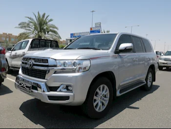 Toyota  Land Cruiser  GXR  2021  Automatic  80,000 Km  6 Cylinder  Four Wheel Drive (4WD)  SUV  Silver