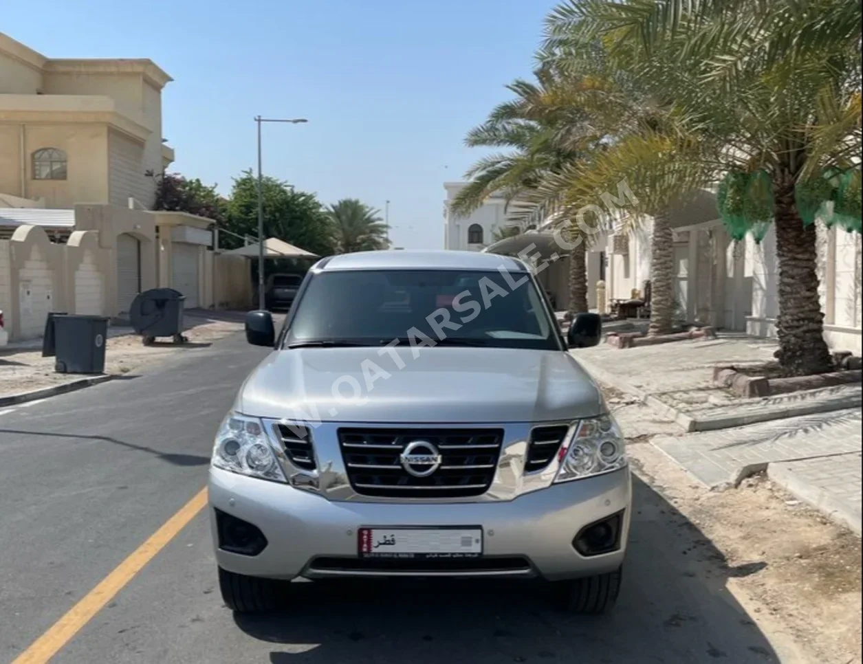 Nissan  Patrol  2019  Automatic  94٬000 Km  6 Cylinder  Four Wheel Drive (4WD)  SUV  Silver  With Warranty