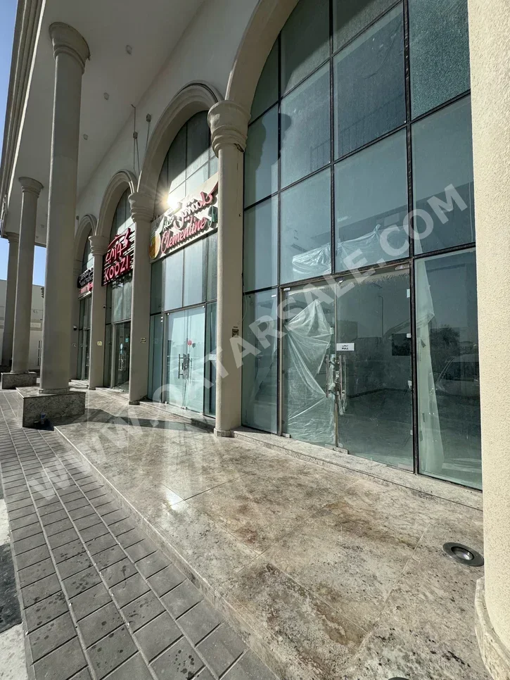 Commercial Shops - Not Furnished  - Umm Salal  For Rent