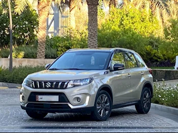 Suzuki  Vitara  2020  Automatic  121,000 Km  4 Cylinder  Front Wheel Drive (FWD)  SUV  Beige