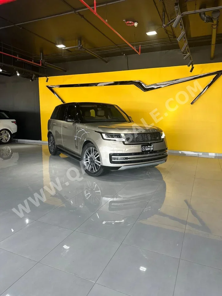 Land Rover  Range Rover  Vogue HSE  2023  Automatic  33,000 Km  8 Cylinder  Four Wheel Drive (4WD)  SUV  Silver  With Warranty