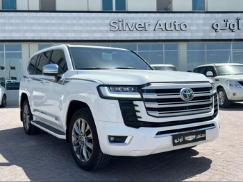 Toyota  Land Cruiser  VXR Twin Turbo  2024  Automatic  18,000 Km  6 Cylinder  Four Wheel Drive (4WD)  SUV  White  With Warranty