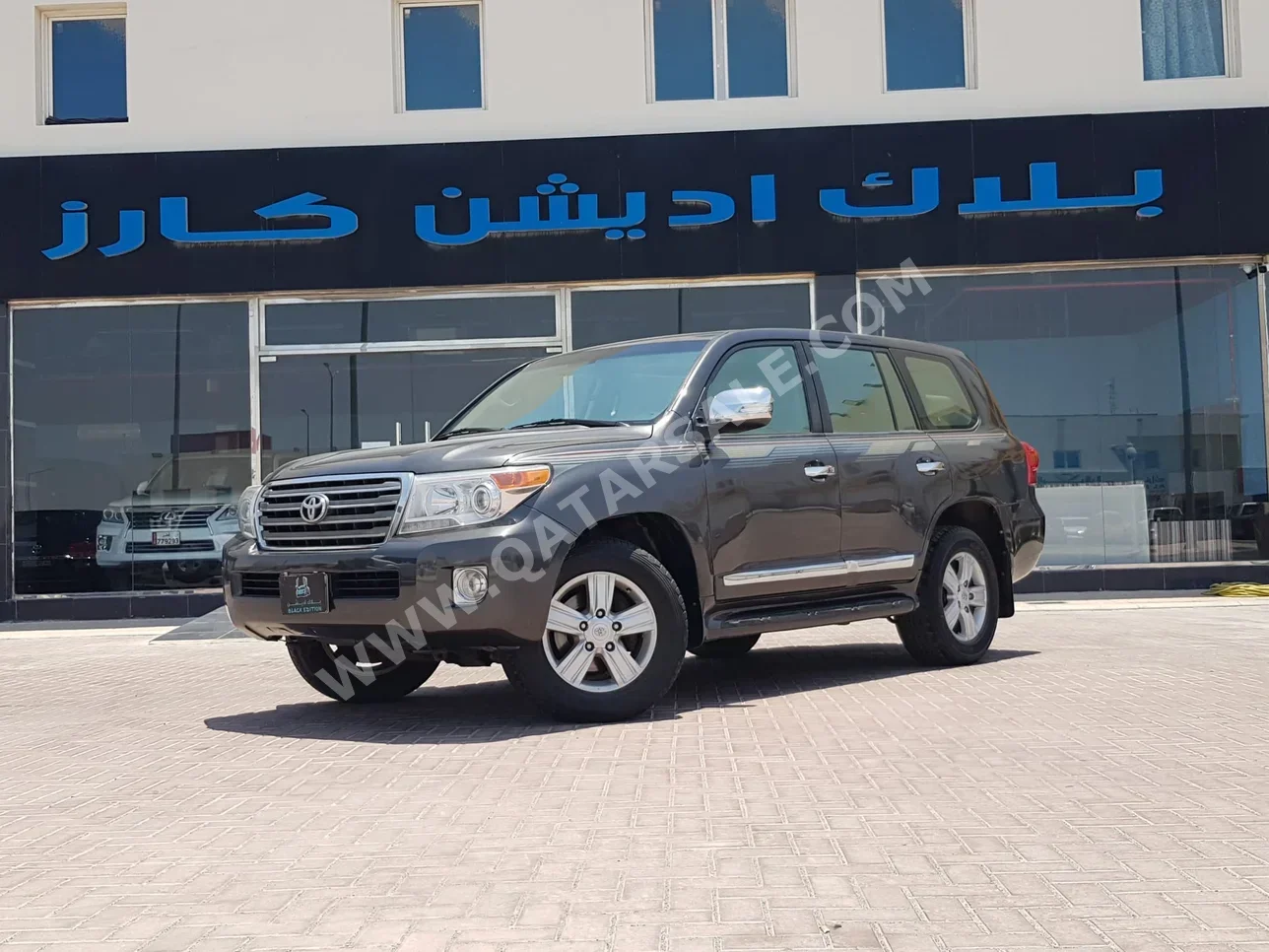 Toyota  Land Cruiser  GXR  2014  Automatic  316,000 Km  8 Cylinder  Four Wheel Drive (4WD)  SUV  Gray