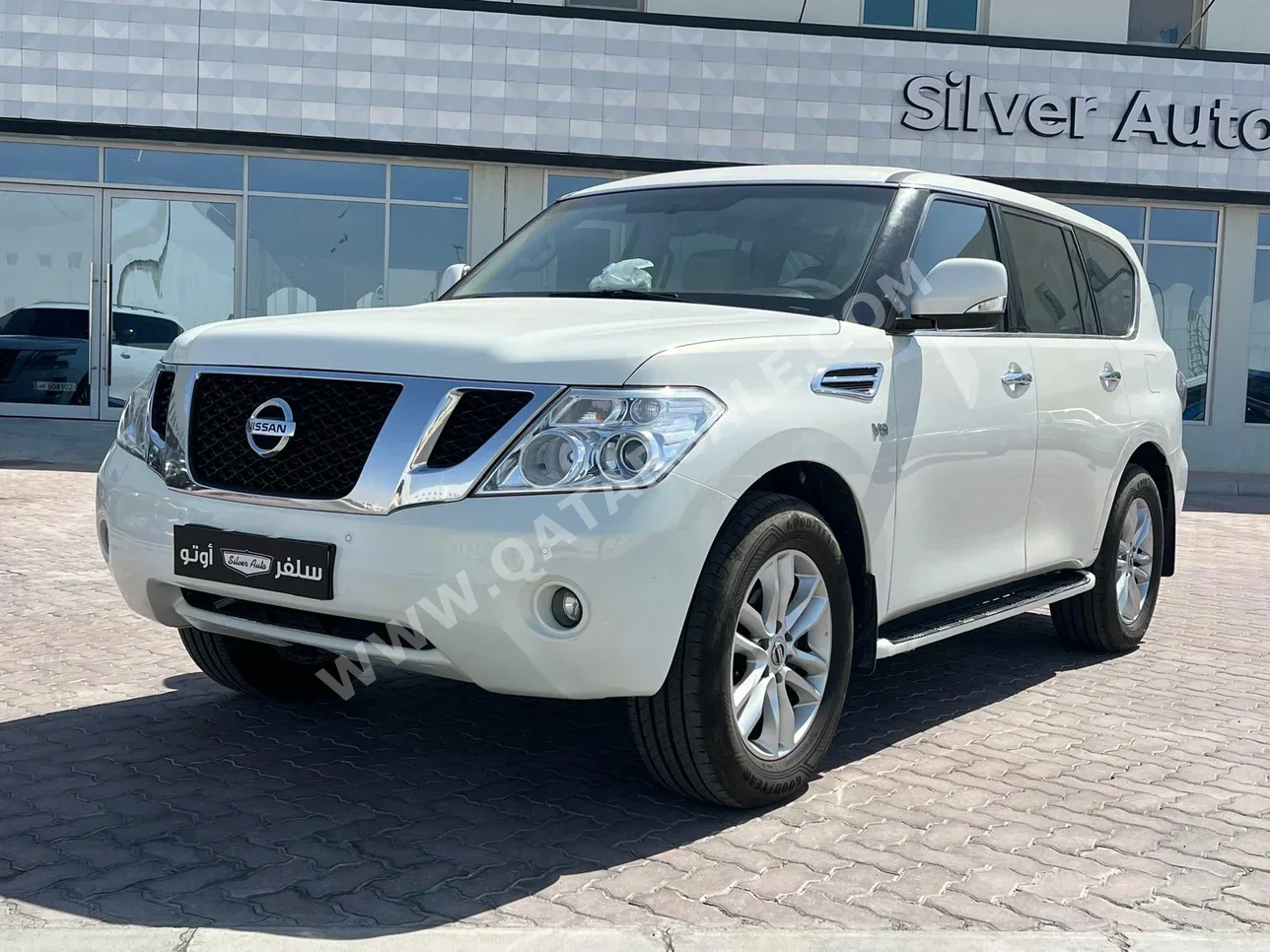 Nissan  Patrol  LE  2013  Automatic  280,000 Km  8 Cylinder  Four Wheel Drive (4WD)  SUV  White