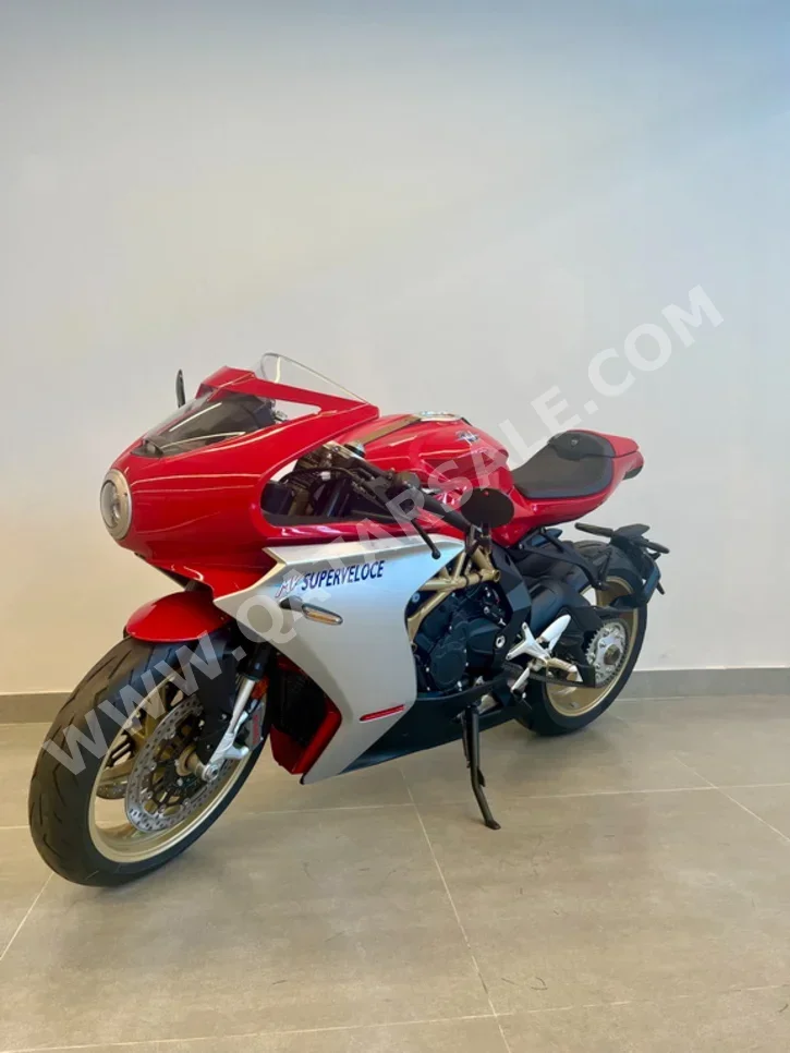 MV Agusta  Super veloce 800 -  2024 - Color Red -  Warranty