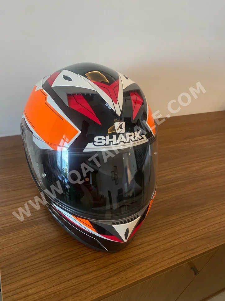 Bikes Accessories / Helmets