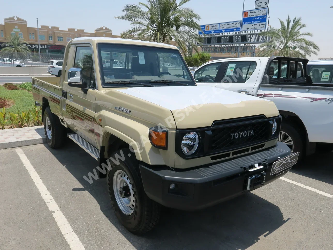 Toyota  Land Cruiser  LX  2024  Manual  0 Km  6 Cylinder  Four Wheel Drive (4WD)  Pick Up  Beige  With Warranty