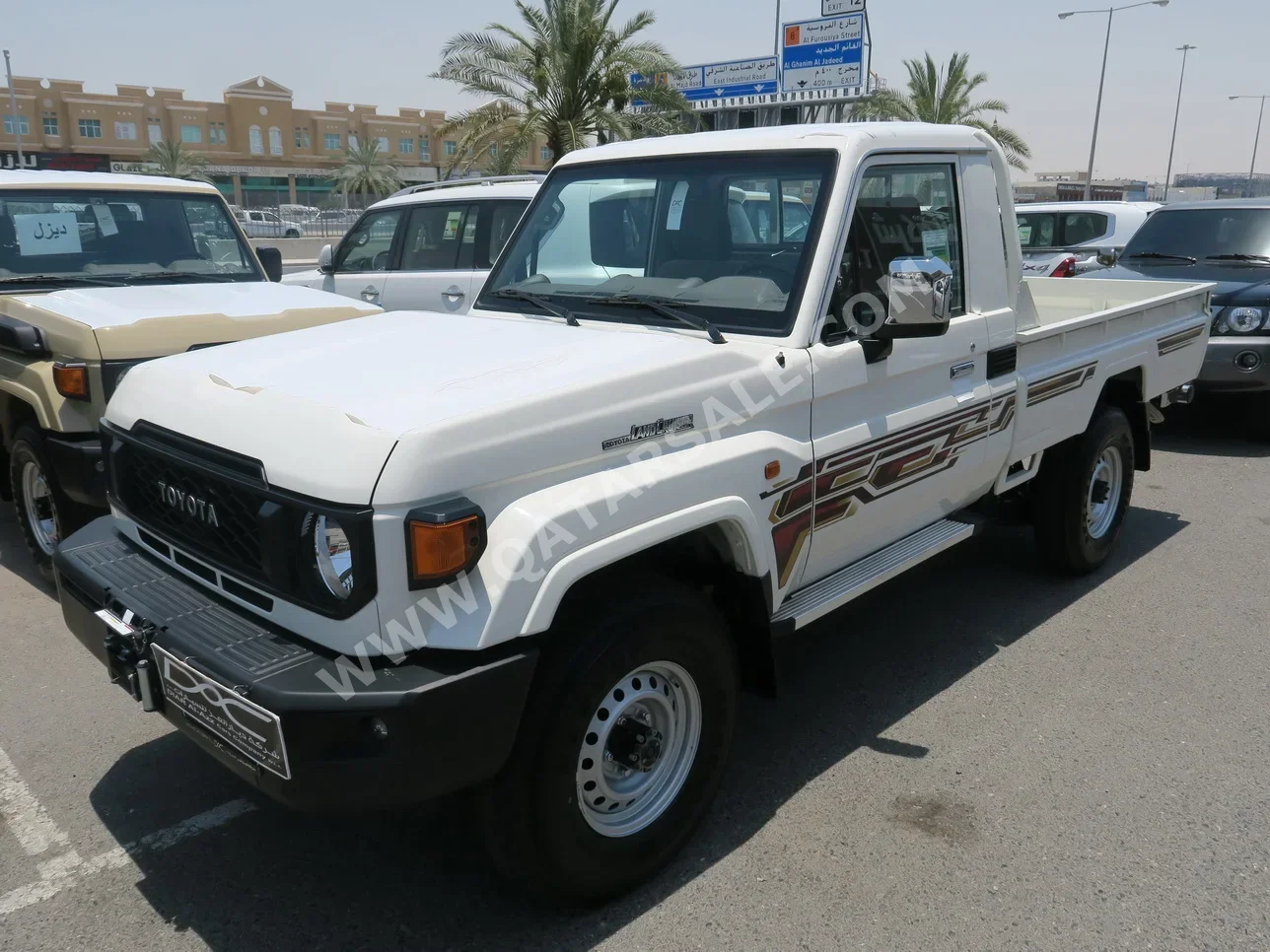  Toyota  Land Cruiser  LX  2024  Manual  0 Km  6 Cylinder  Four Wheel Drive (4WD)  Pick Up  White  With Warranty