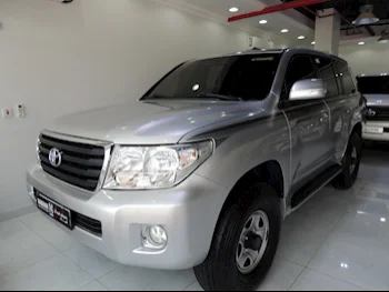 Toyota  Land Cruiser  GX  2012  Automatic  317,000 Km  6 Cylinder  Four Wheel Drive (4WD)  SUV  Silver