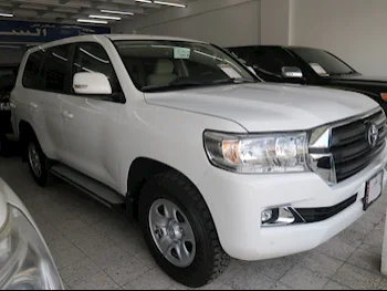 Toyota  Land Cruiser  GX  2018  Automatic  144,000 Km  6 Cylinder  Four Wheel Drive (4WD)  SUV  White