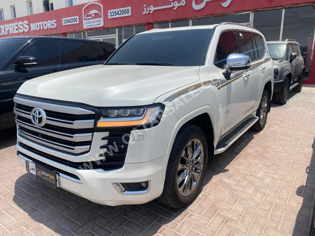 Toyota  Land Cruiser  VX Twin Turbo  2022  Automatic  70,000 Km  6 Cylinder  Four Wheel Drive (4WD)  SUV  White  With Warranty