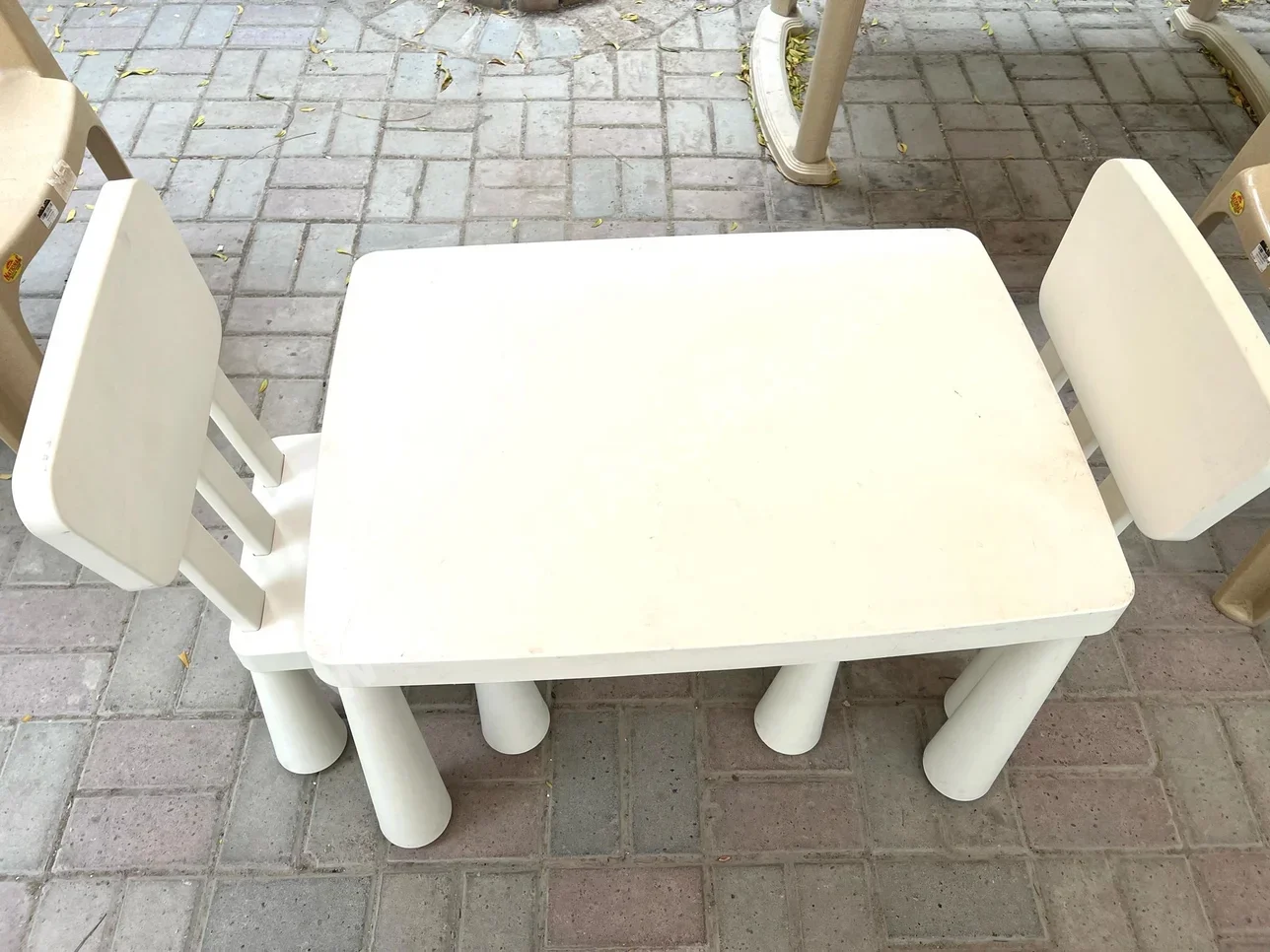 Tables & Sideboards White Table & Chairs For Sale in Qatar