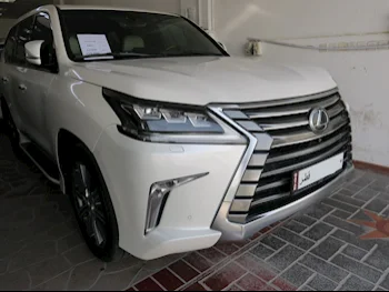 Lexus  LX  570  2017  Automatic  119,000 Km  8 Cylinder  Four Wheel Drive (4WD)  SUV  White