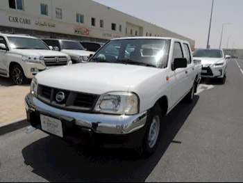 Nissan  Pickup  2016  Manual  280,000 Km  4 Cylinder  Rear Wheel Drive (RWD)  Pick Up  White