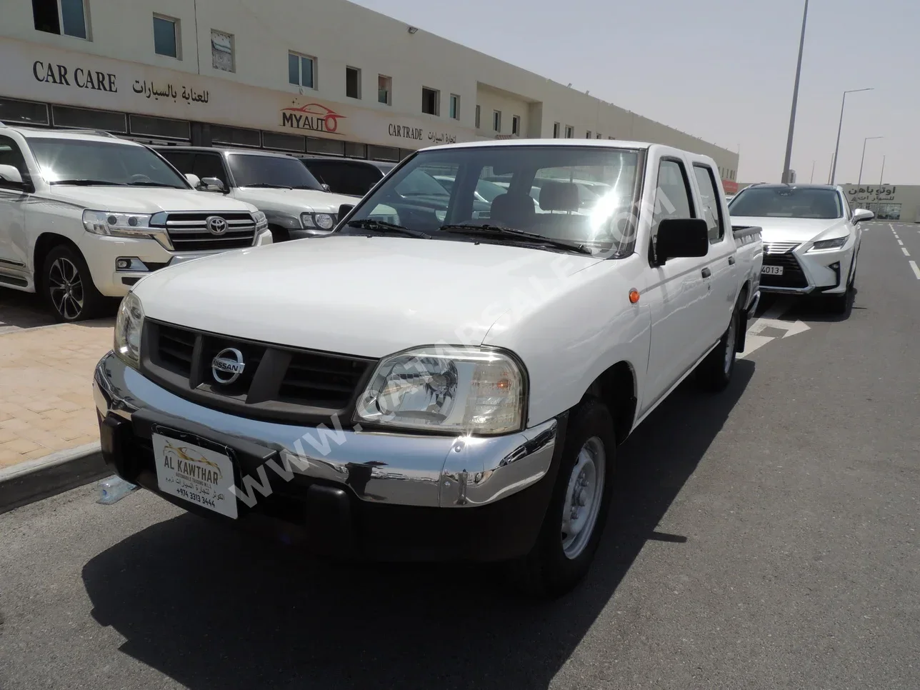 Nissan  Pickup  2016  Manual  280,000 Km  4 Cylinder  Rear Wheel Drive (RWD)  Pick Up  White