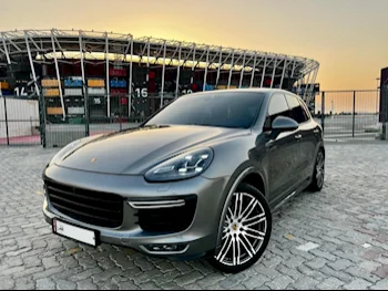 Porsche  Cayenne  GTS  2016  Automatic  110,000 Km  6 Cylinder  Four Wheel Drive (4WD)  SUV  Gray