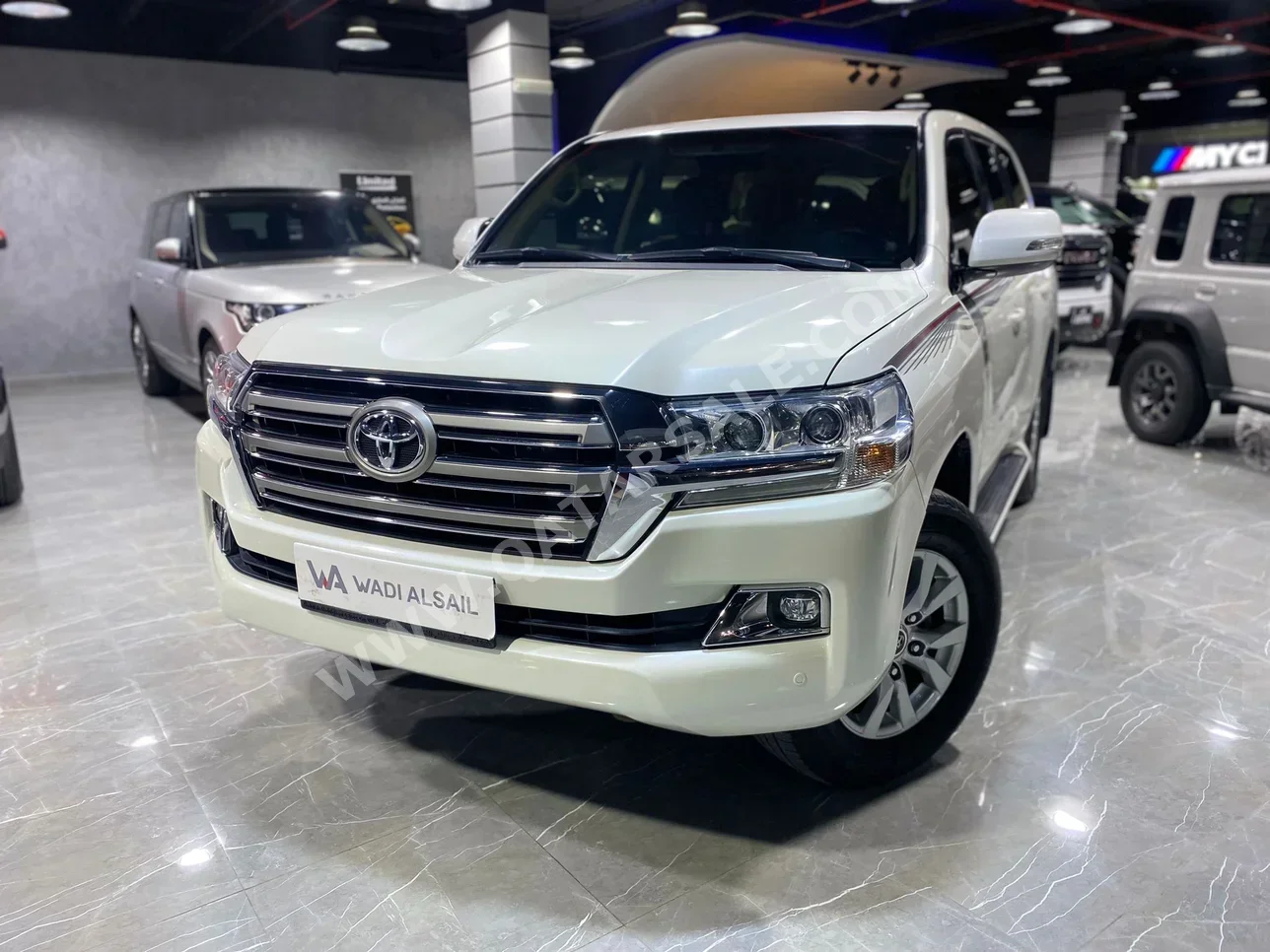 Toyota  Land Cruiser  GXR  2016  Automatic  374,000 Km  6 Cylinder  Four Wheel Drive (4WD)  SUV  White