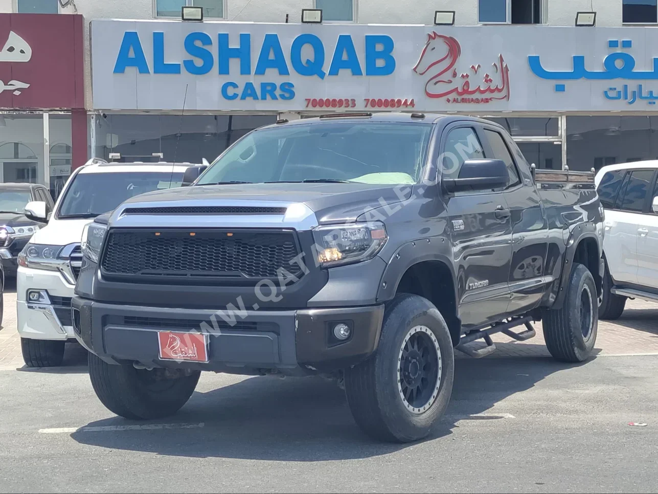 Toyota  Tundra  2014  Automatic  257,000 Km  8 Cylinder  Four Wheel Drive (4WD)  Pick Up  Black