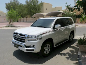 Toyota  Land Cruiser  GXR  2020  Automatic  195,000 Km  6 Cylinder  Four Wheel Drive (4WD)  SUV  White