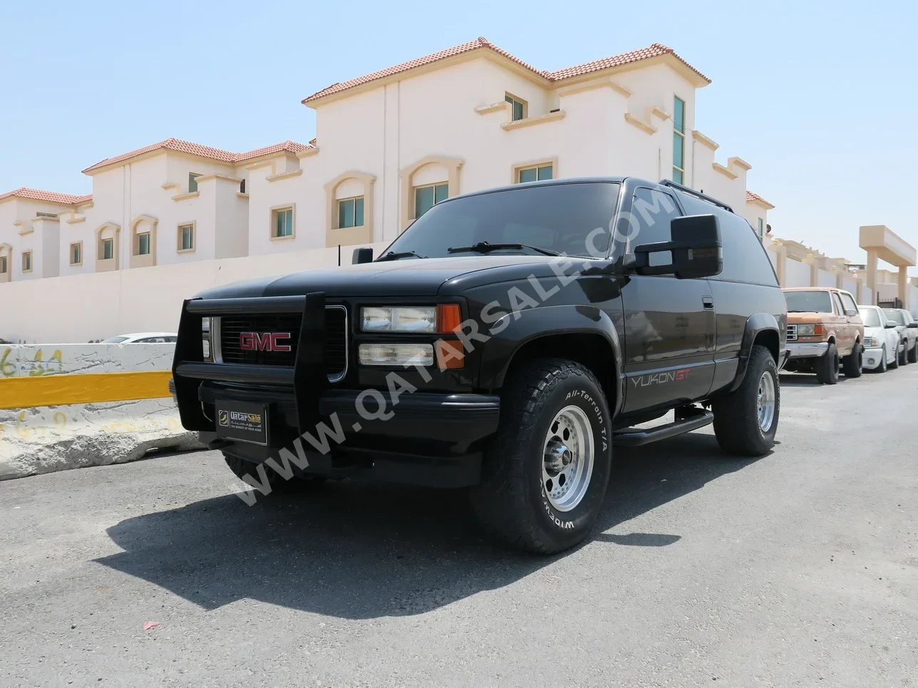 GMC  Yukon  1994  Automatic  246,000 Km  8 Cylinder  Four Wheel Drive (4WD)  SUV  Black