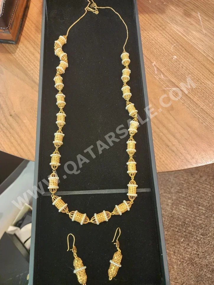 Gold Necklace  Qatar  Woman  By Item ( Designers )  98 Gram  Yellow Gold  18k