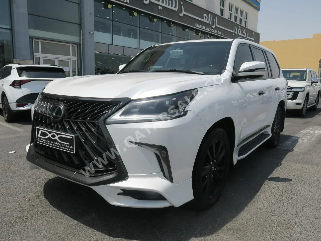 Lexus  LX  570 S Black Edition  2020  Automatic  141,000 Km  8 Cylinder  Four Wheel Drive (4WD)  SUV  White