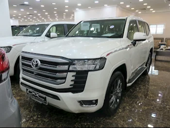 Toyota  Land Cruiser  GXR Twin Turbo  2024  Automatic  0 Km  6 Cylinder  Four Wheel Drive (4WD)  SUV  White  With Warranty