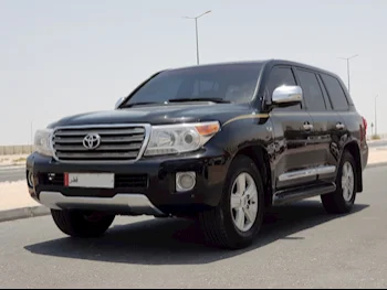 Toyota  Land Cruiser  VXR  2012  Automatic  320,000 Km  8 Cylinder  Four Wheel Drive (4WD)  SUV  Black