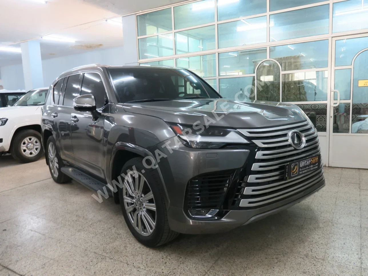 Lexus  LX  600 VIP  2022  Automatic  17,000 Km  6 Cylinder  Four Wheel Drive (4WD)  SUV  Gray  With Warranty