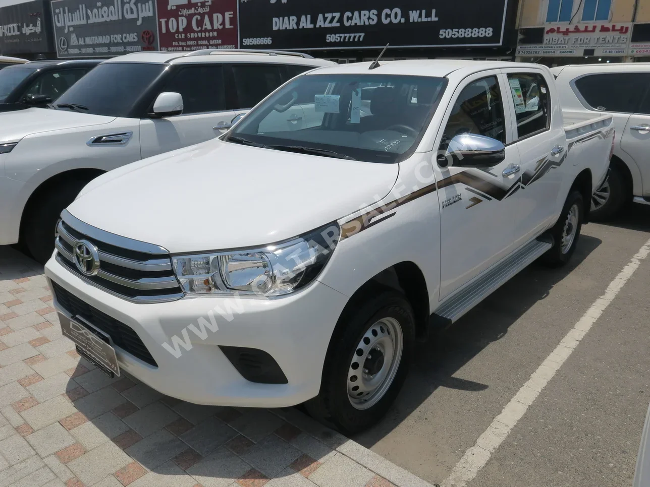 Toyota  Hilux  2024  Automatic  0 Km  4 Cylinder  Four Wheel Drive (4WD)  Pick Up  White  With Warranty